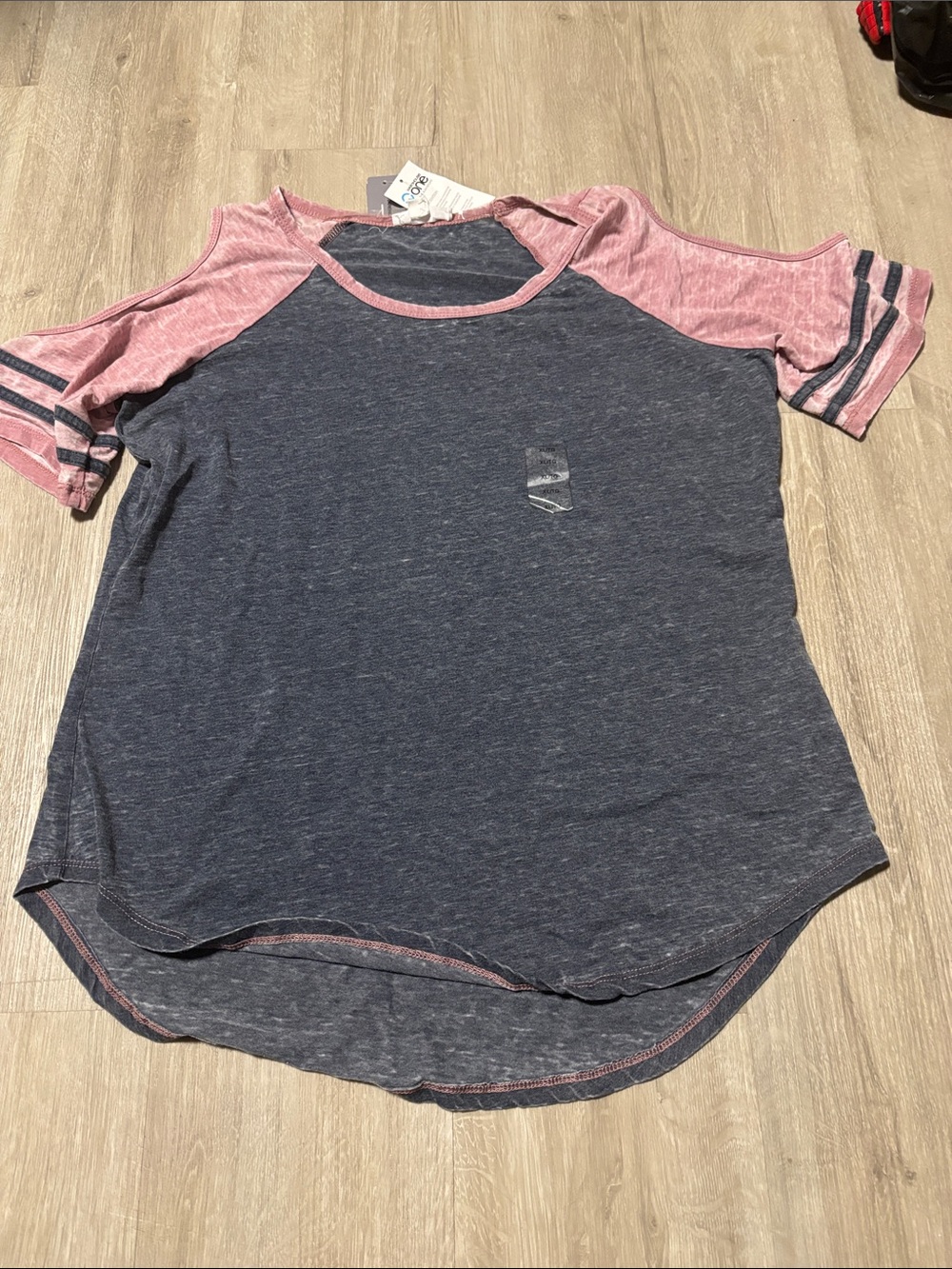 Women's Two-Tone Raglan Short Sleeve Tee - Pink & Navy